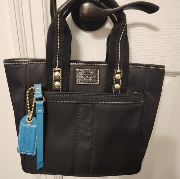 COACH Mini Hampton Purse - Picture 1 of 16